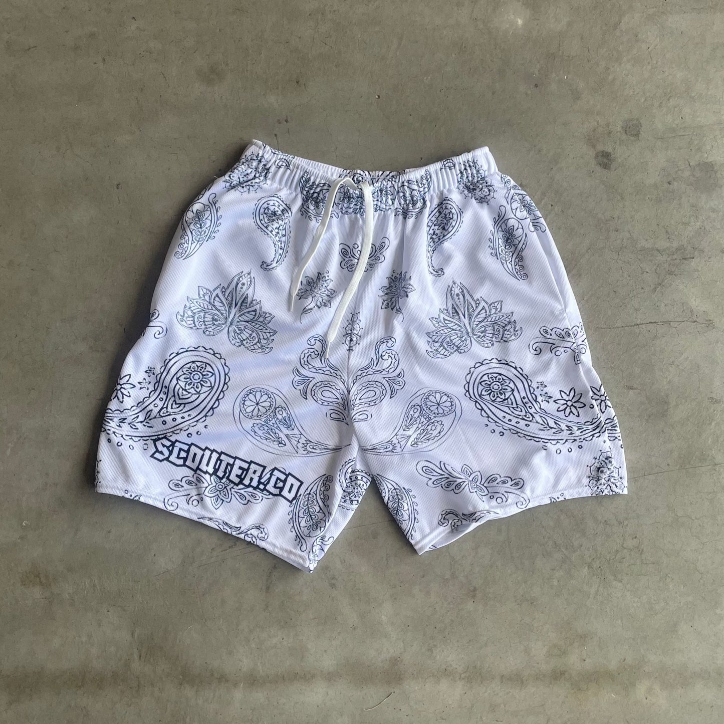 Honeycomb Mesh Bandana Shorts - White / Black